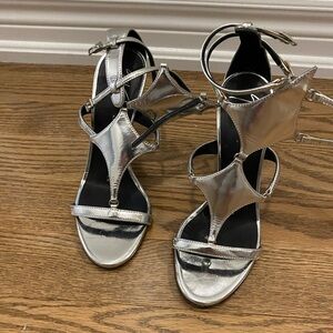 Giuseppe Zanotti Metallic silver heels size 36.5